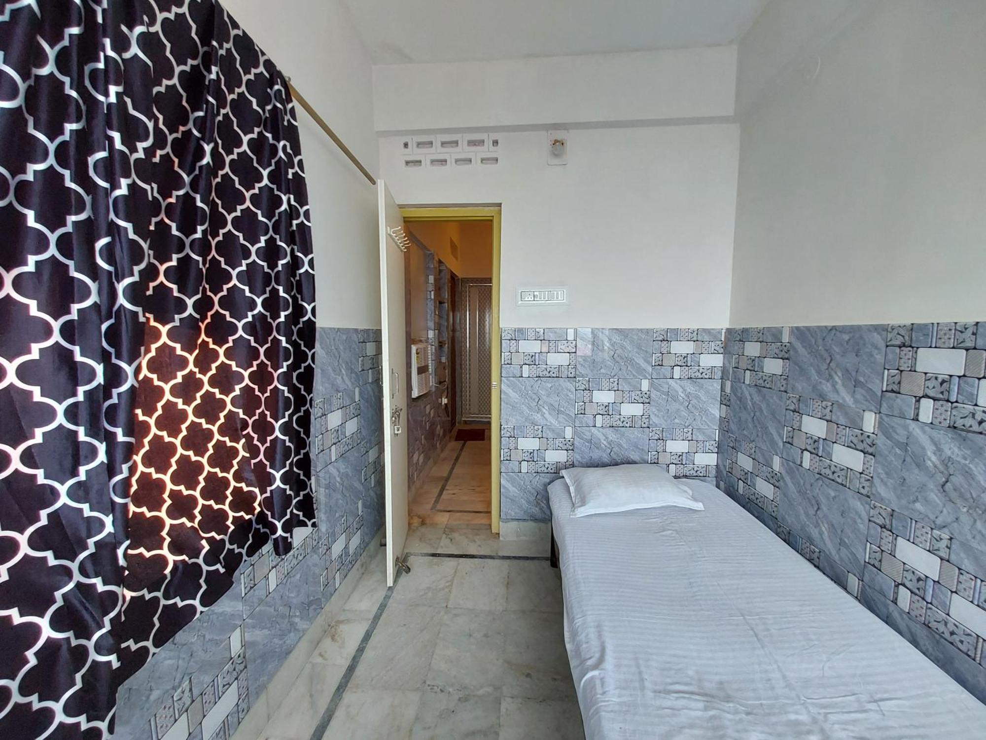 Nirman Beach Homestay Puri Kültér fotó