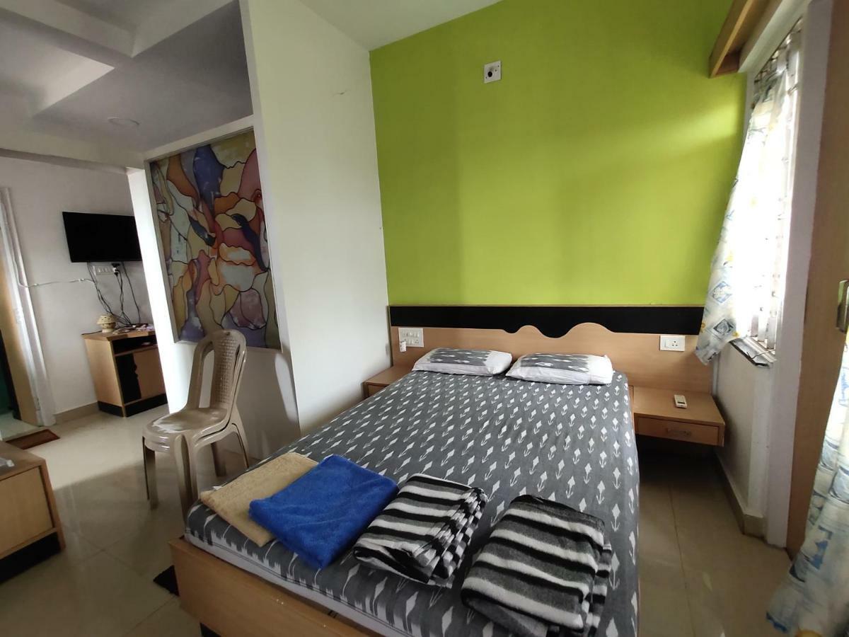 Nirman Beach Homestay Puri Kültér fotó